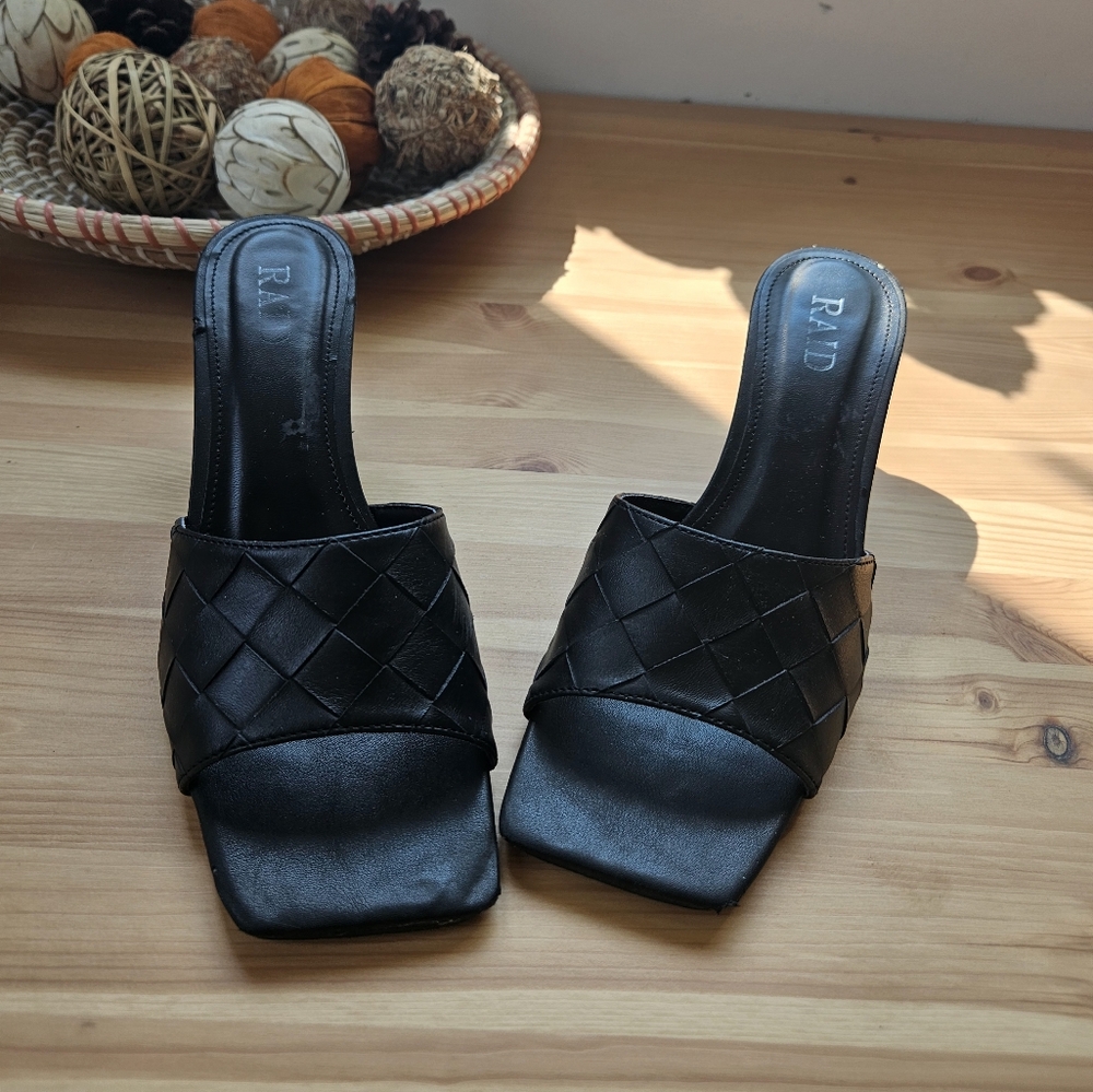 Raid Square Toe Heels in Size 39